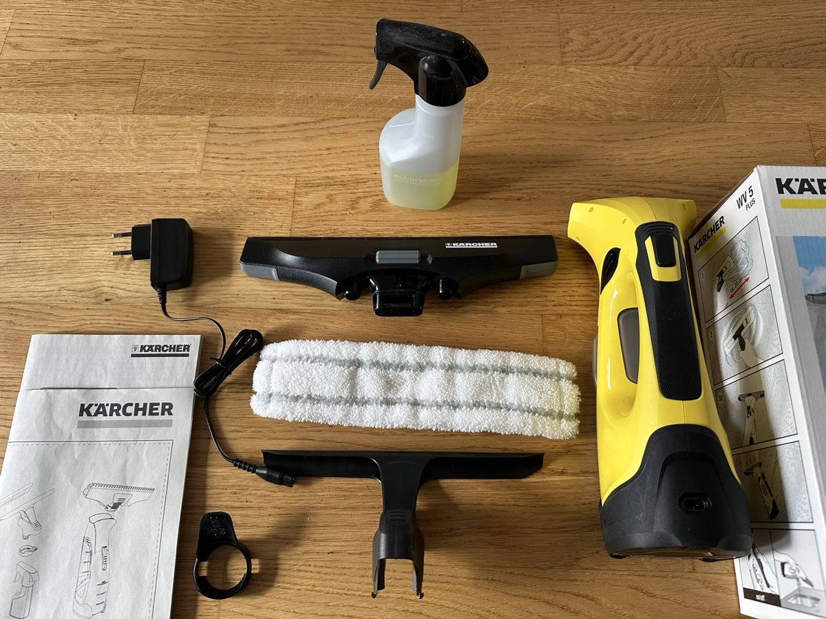 Kärcher Altro per la casa: Kärcher WV 5 Plus Fenstersauger – Usato da Zürich venduto da Cielo10 1