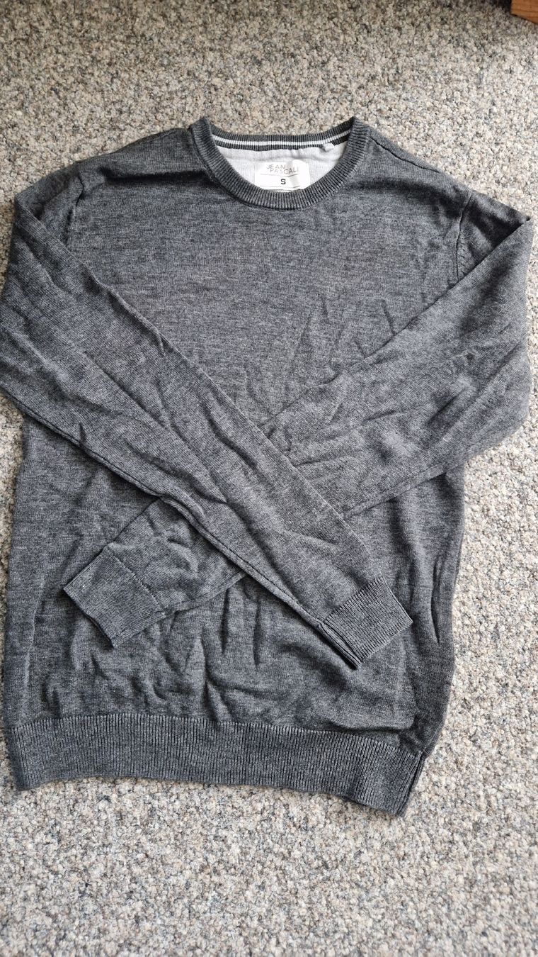 Pullover & Sweatshirts: Jean Pascale Herrenpullover – Gebraucht aus Hochfelden von Hueppi
