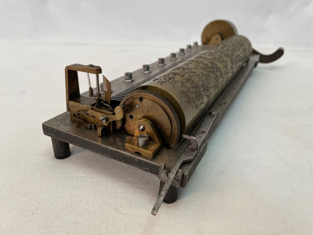 Antike Walzenspieluhr mechanische Musikdose mit Holzkasten | Kaufen auf ...