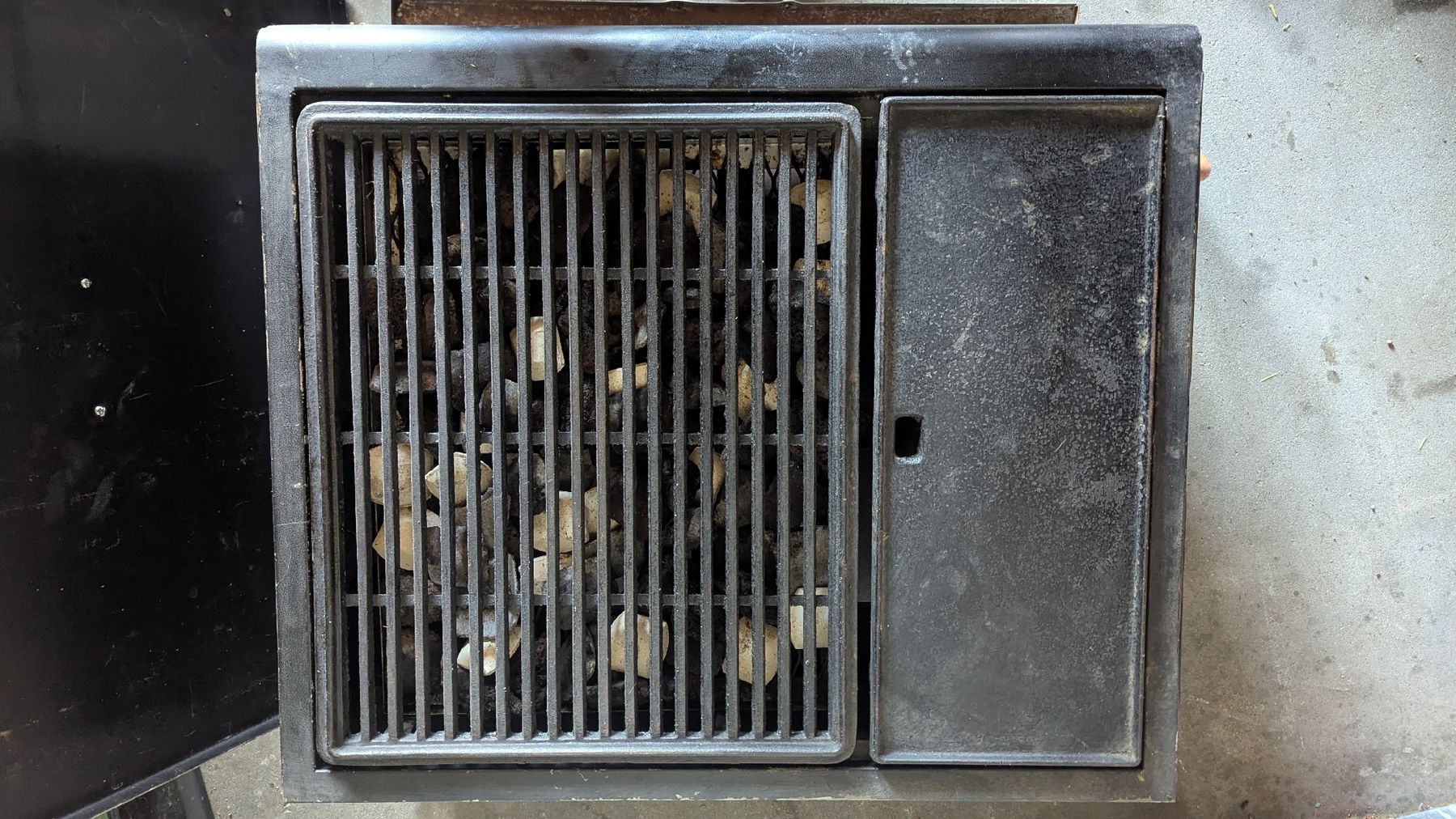 Griglie: Grill à gaz professionnel – Usato da Romont FR venduto da minig 1