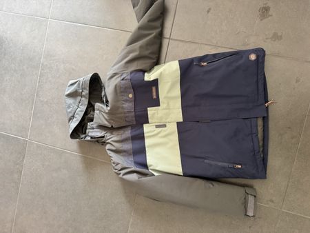 Skijacke Grösse M 2-lagig guter Zustand