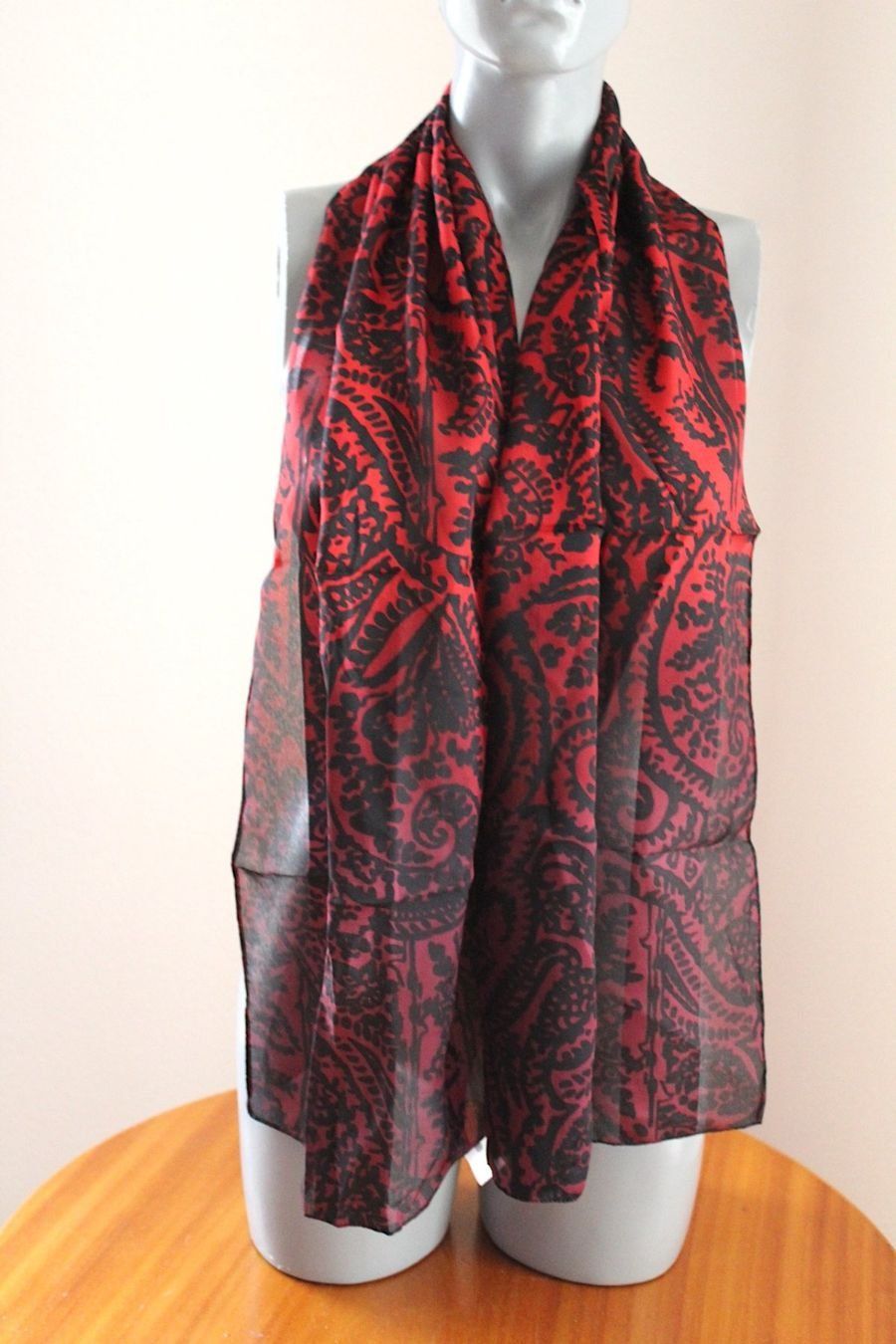 Foulard & Sciarpe: Schönes Foulard – Usato da Locarno venduto da madame-tus-sauds 2