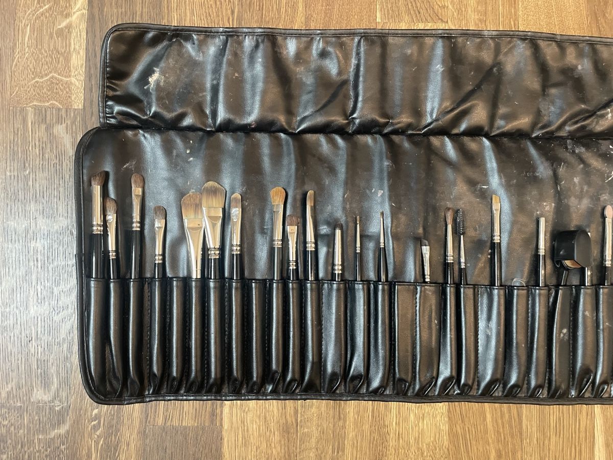 Mac Cosmetics Make-up: div. Makeup Pinsel von Mac und Beni Durrer – Usato da Müllheim-Dorf venduto da Wilernaescht 1