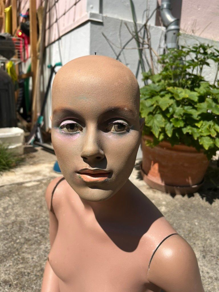 Sonstige Dekorationen & Accessoires: Schaufensterpuppe Oberkörper – Gebraucht aus Biel/Bienne von DanW21