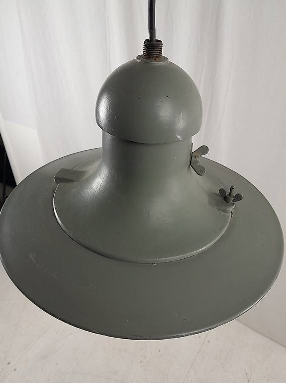 Lampen: Vintage Hängeleuchte Industrial Art grau anthrazit – Gebraucht aus Hittnau von v-v-onlineverkauf 2
