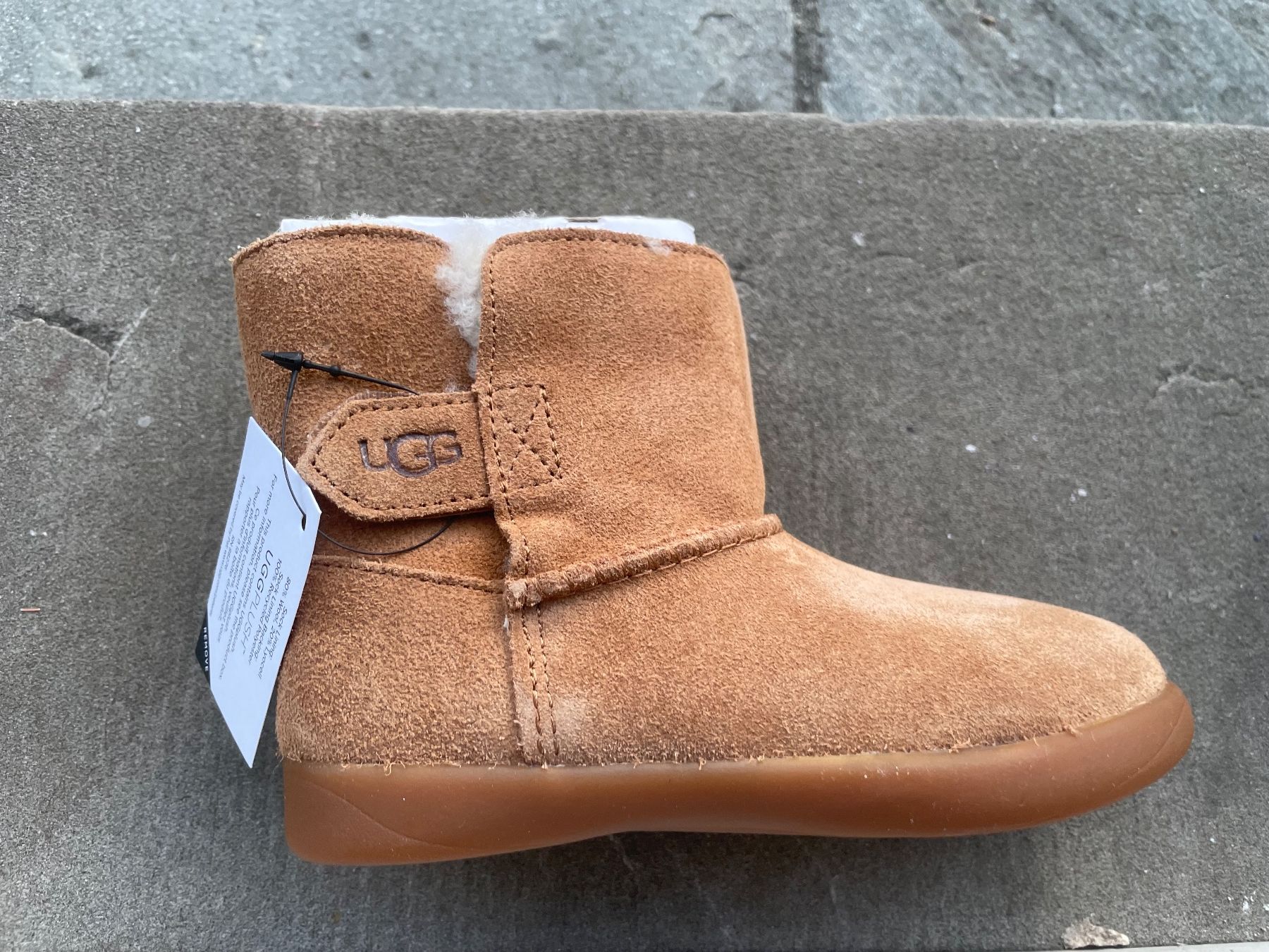 Ugg Scarpe per ragazze: Original UGG Boots Winterstiefel – Nuovo (secondo la descrizione) da Flüelen venduto da AU10