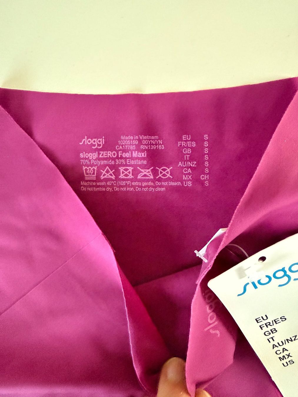 Sloggi Sonstige Unterwäsche: SLOGGI, Maxi ZERO FEEL, Grösse S, Farbe Violett – Neu und originalverpackt aus Rudolfstetten von gst_g7xl 1