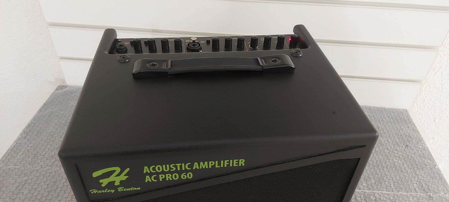 Amplificatori: HB AC PRO 60 Akustik-Combo , neuwertig – Nuovo (secondo la descrizione) da Glattbrugg venduto da Swissmusik 1