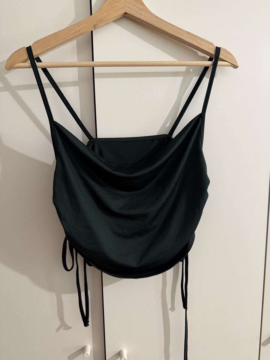 Top: Damen Crop Top neuwertig – Nuovo (secondo la descrizione) da Regensdorf venduto da Sirodtpycpvu