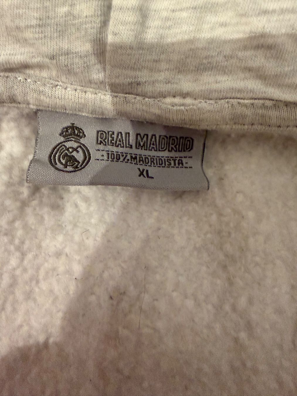 Pullover & Sweatshirts: REAL MADRID HERREN PULLOVER – Gebraucht aus Zürich von flo_7cvq 2