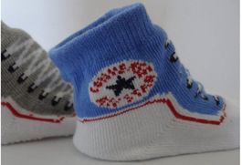 Süsse Converse Babysocken Socken ROT Kindersocken Chucks
