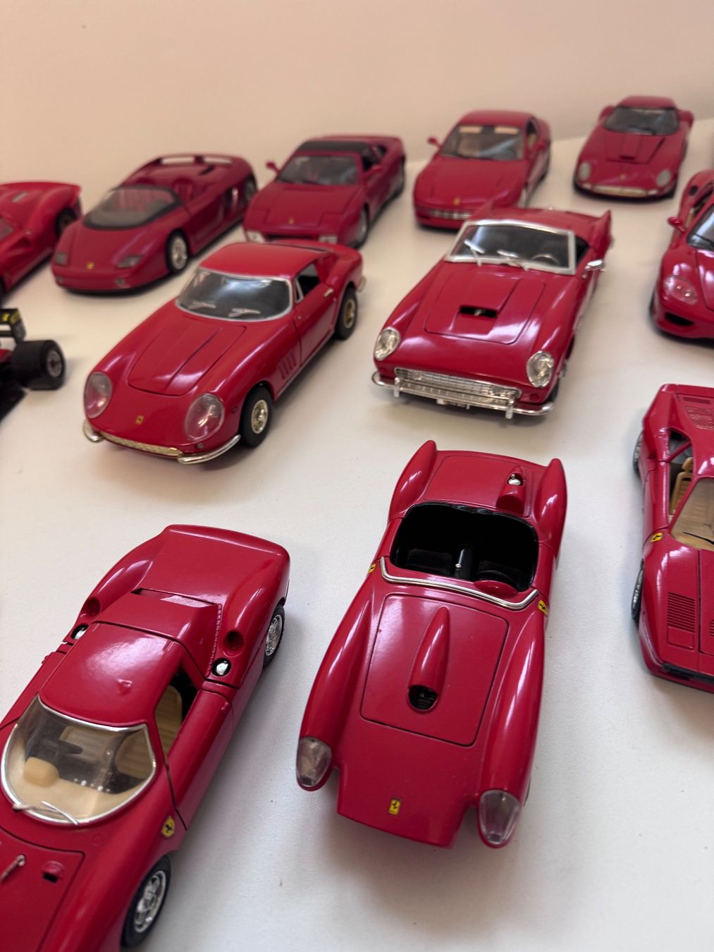 Bburago Modellautos: Burago Ferrari Sammlung – Gebraucht aus Fahrwangen von Hotroad61 6