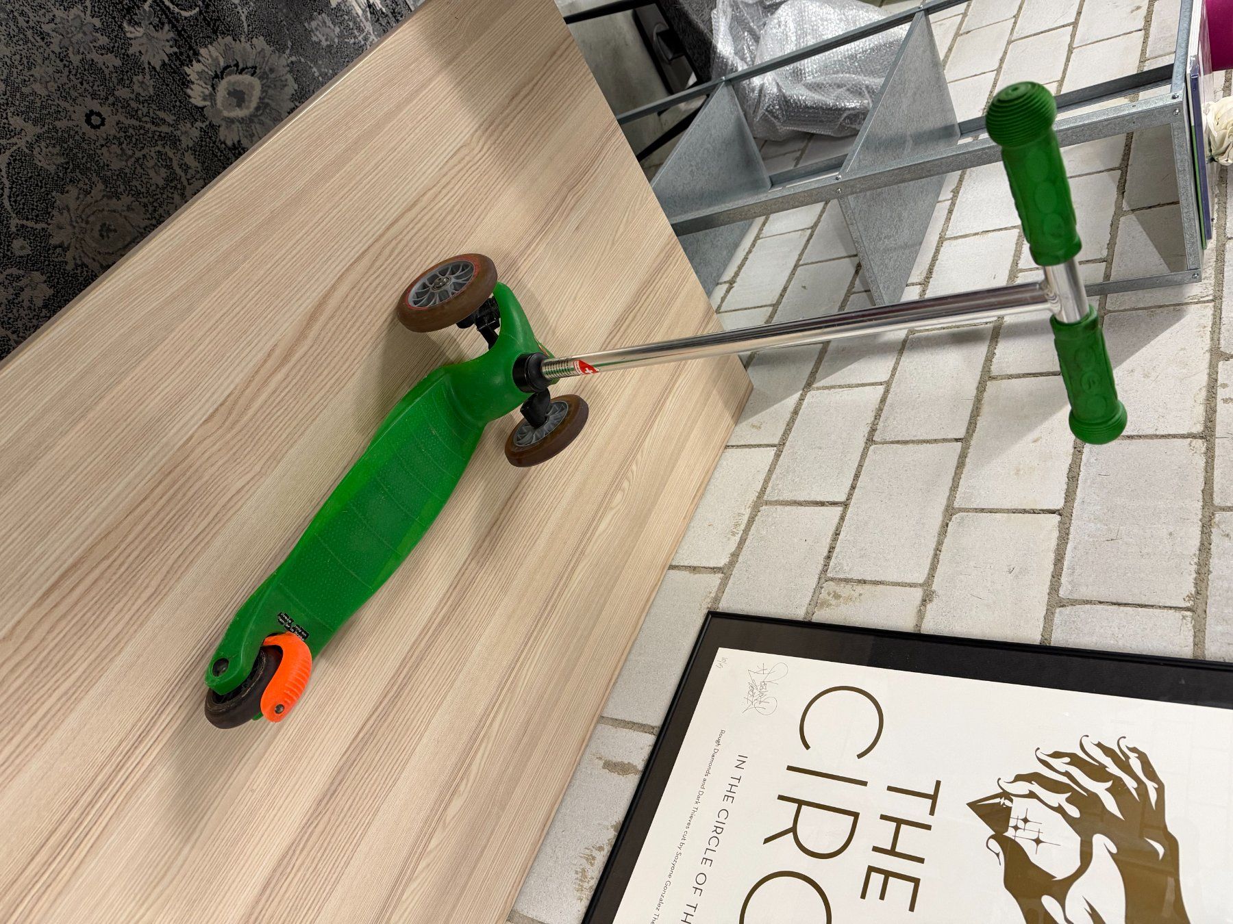 Micro Kickboard: Micro Mini Scooter grün – Usato da Volketswil venduto da soldatino