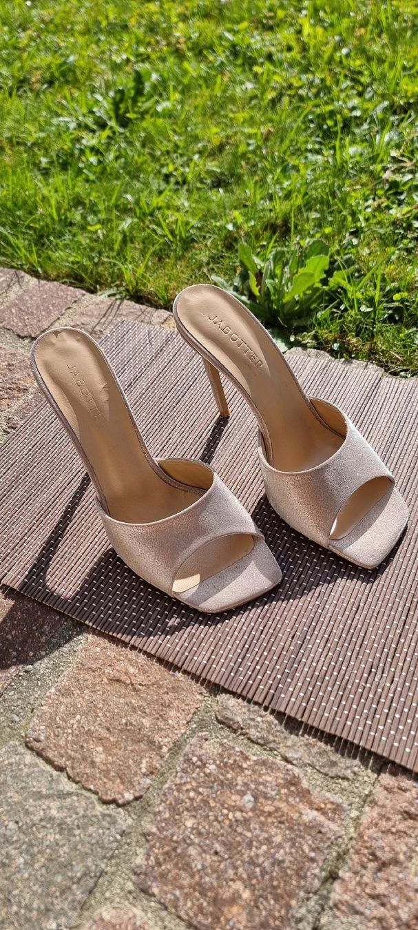 Scarpe da donna: Exklusive High Heels – handgefertigt – Nuovo (secondo la descrizione) da Vaduz venduto da has_lbl2