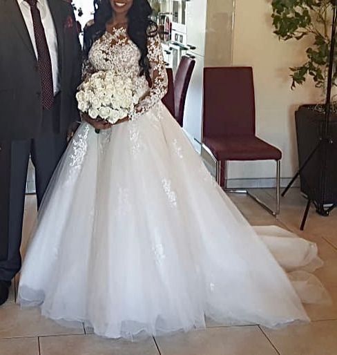 Pronovias Vestiti: Brautkleid /  Hochzeitskleid – Nuovo (secondo la descrizione) da Embrach venduto da L.Njr23 5