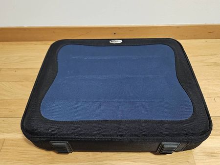 Sacoche pour ordinateur portable Targus - Très bon état