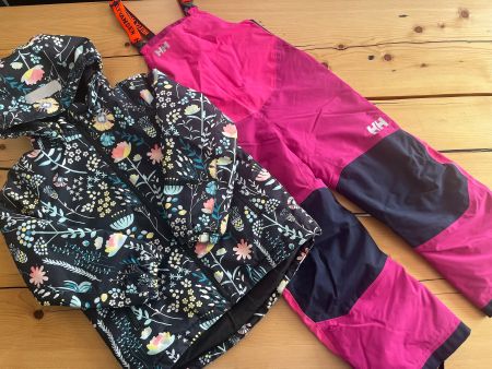Reima Winter- /Ski- Jacke 128 & Helly Hansen Skihose 128/134