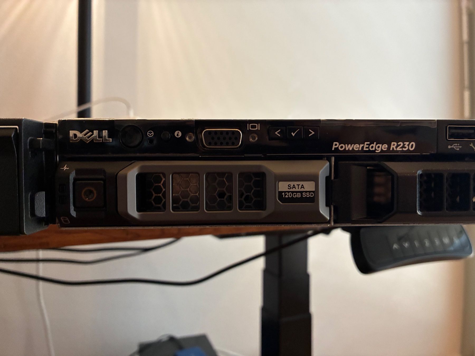 Dell Server: Dell PowerEdge R230 | Xeon E3-1220 v5 | 24 GB ECC RAM | – Gebraucht aus Oberdorf SO von RSB21 3
