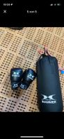 Boxsack mit Handschuhen Hammer guter Zustand