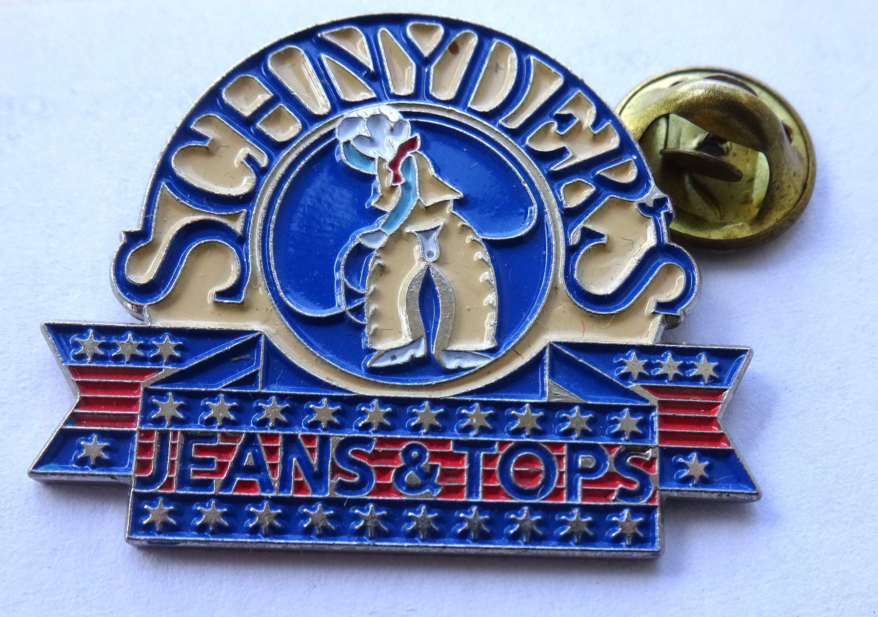 Placchette & Badge: Pin SCHNYDERS Jeans & TOPS – Usato da Utzenstorf venduto da BUtter81
