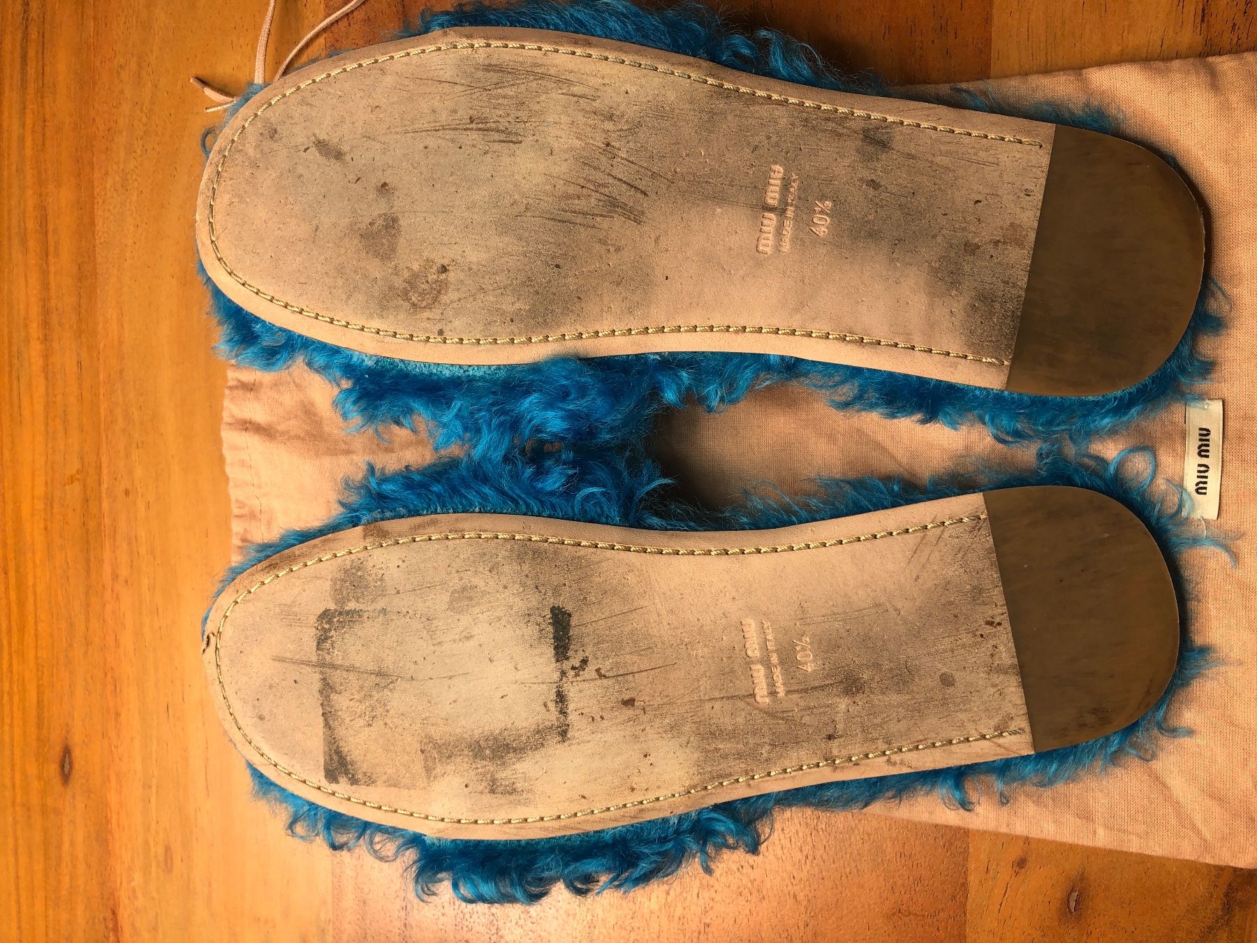 Miu Miu Scarpe da donna: MiuMiu Mules – Usato da St. Moritz venduto da Capricorn88 1