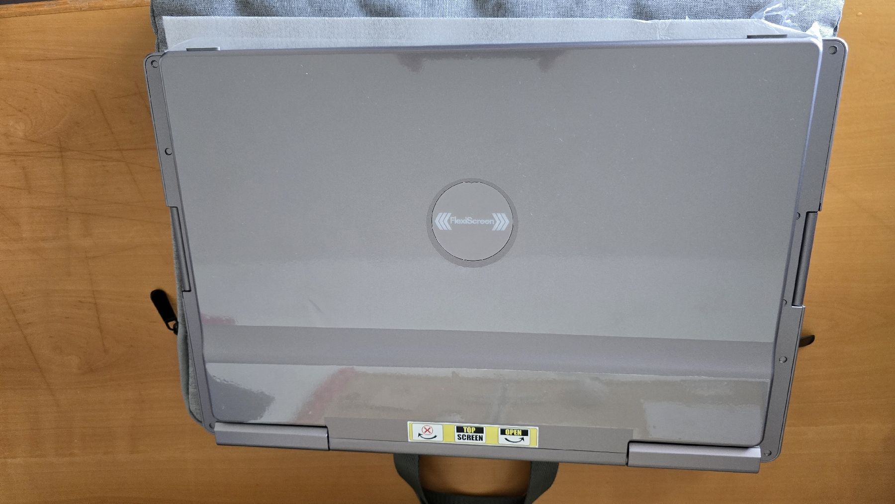 Monitor: FlexiQuad 14 Zoll Dockstation 3 Screen – Nuovo e nell'imballaggio originale da Horw venduto da Jarhead7 9