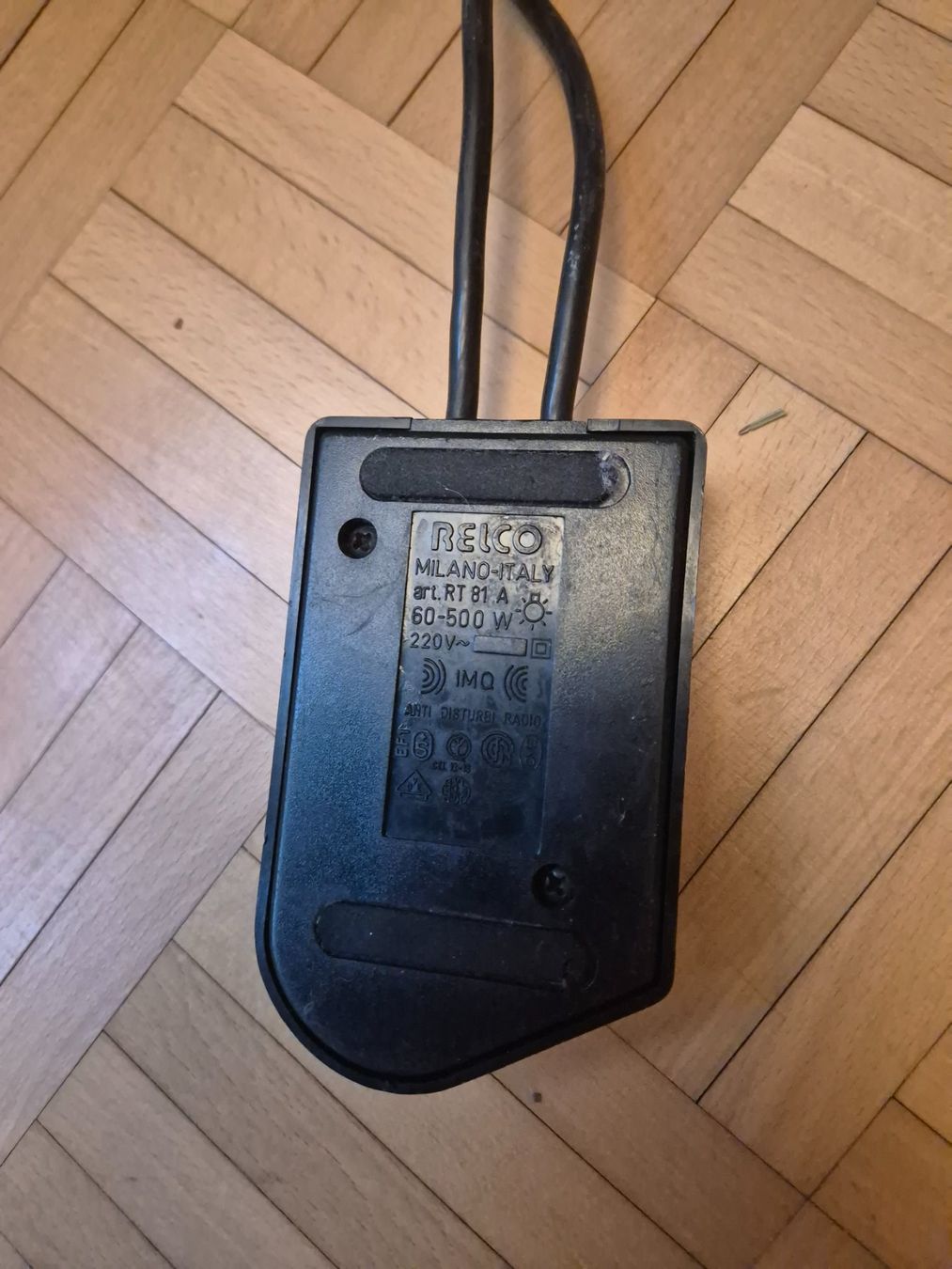 Lampade: Memphis -era RELCO floor lamp – Usato da Zürich venduto da MoPoMo 2