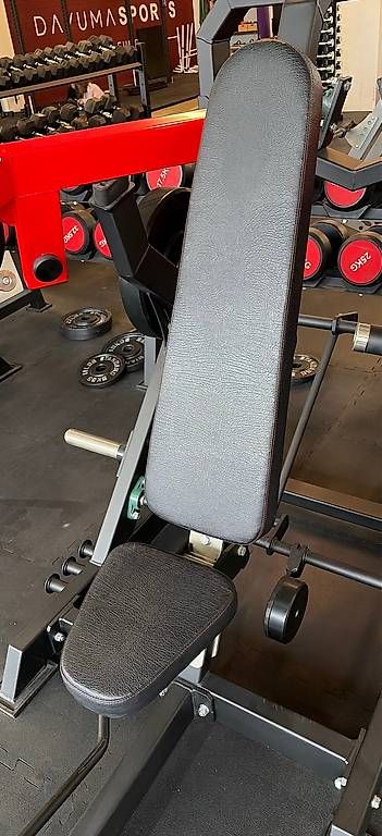 Hometrainer: Plate Loaded Iso-Lateral Chest Press  – Usato da Reinach BL venduto da Anna1989 3