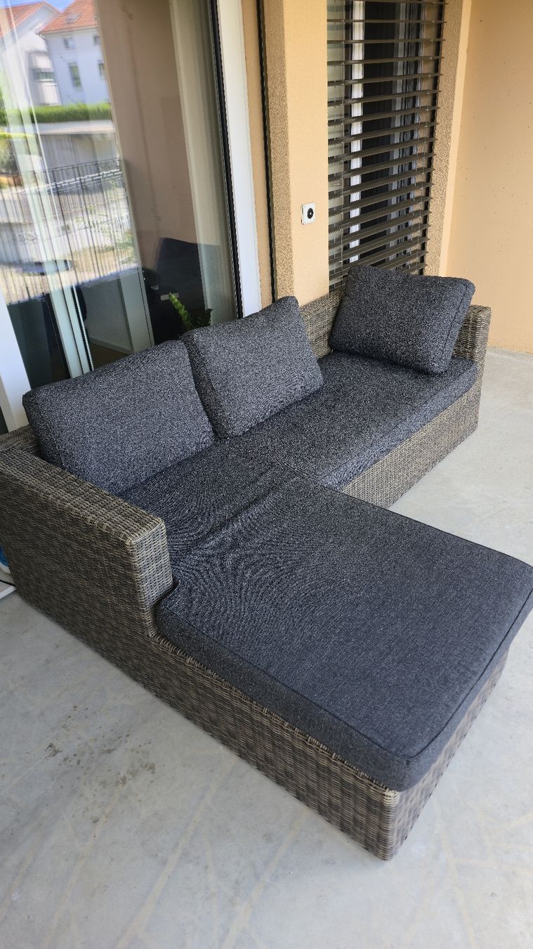 Divani: Lounge neuwertig zu verkaufen – Nuovo (secondo la descrizione) da Beromünster venduto da GTRlover 2