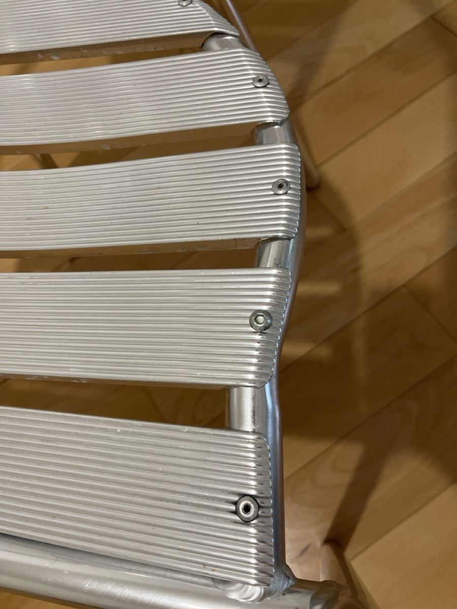 Chaises: Metall Balkonstuhl Gartenstuhl – D'occasion à Basel par Buechermensch 1