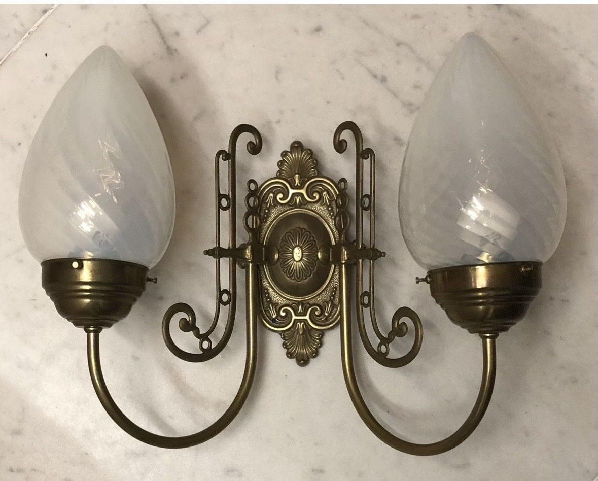 Lampade: Antike Messing Wandleuchte – Usato da Hünenberg venduto da Smile77..