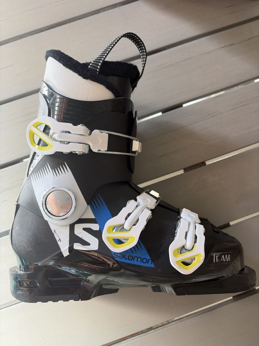 Salomon Schuhe für Jungen: Chaussures de ski Salomon – Gebraucht aus Marin-Epagnier von hibiscus26 1
