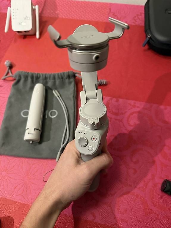DJI Treppiedi & Teste: DJI Osmo mobile – Usato da Küsnacht ZH venduto da CRev