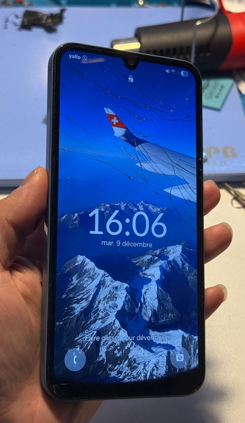 Samsung Telefoni cellulari / Smartphones: Ecran fissuré Samsung Galaxy A15 +Châssis – Nuovo (secondo la descrizione) da Morges venduto da DA-repa