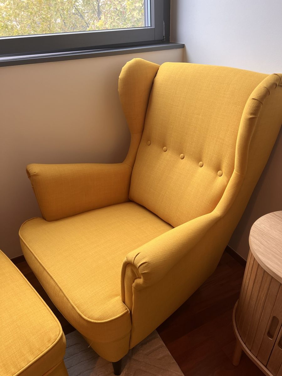 Ikea Poltrone: IKEA STRANDMON Sessel mit Hocker – Gelb – Usato da Winterthur venduto da olga221 4