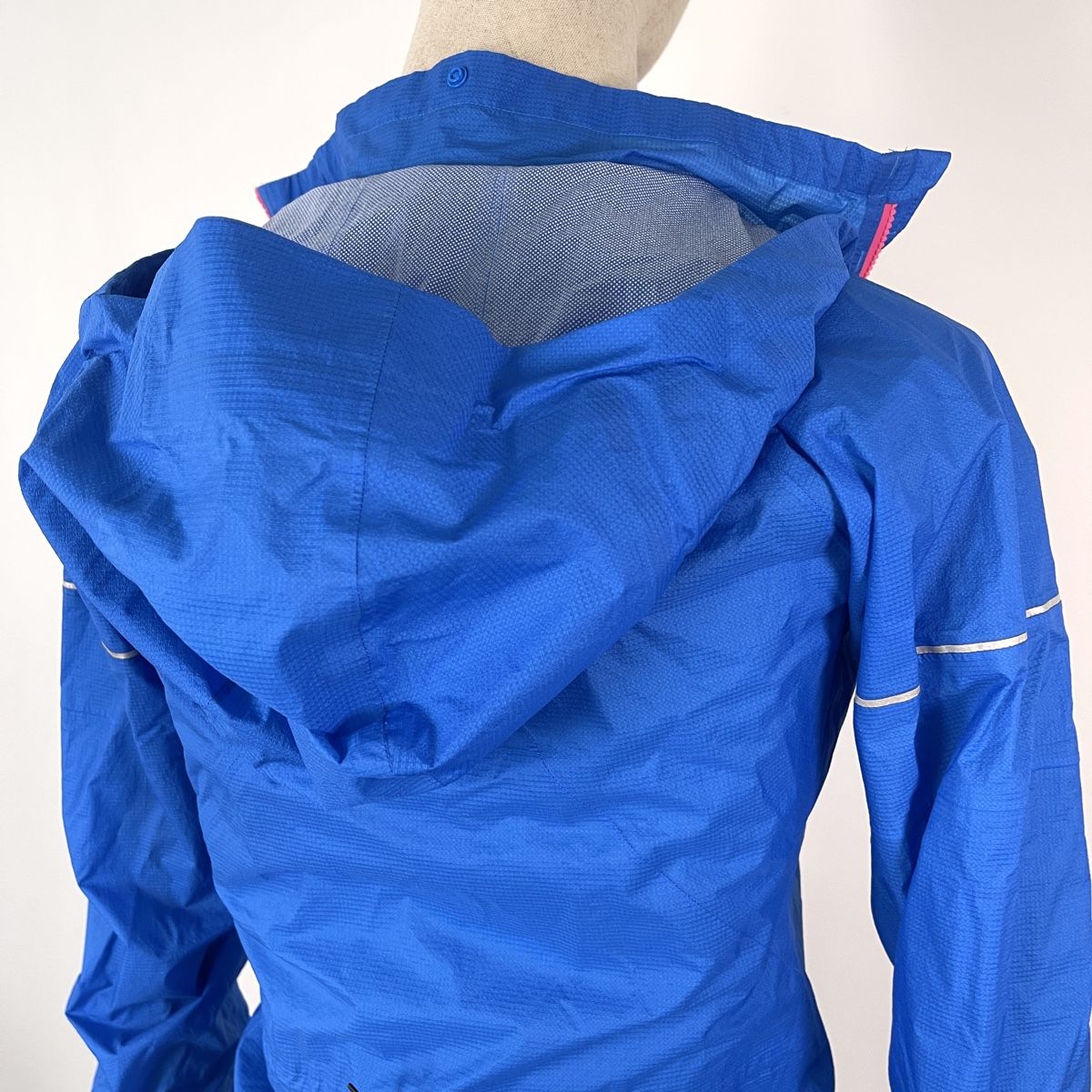 North Face Giacche: THE NORTH FACE Jacket – Nuovo (secondo la descrizione) da Emmen venduto da AVVIIVVA_Store 6