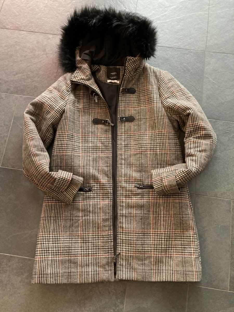 Mango Mäntel: Kurzmantel mit Kapuze – Neu (gemäss Beschreibung) aus Oberuzwil von Australien2005