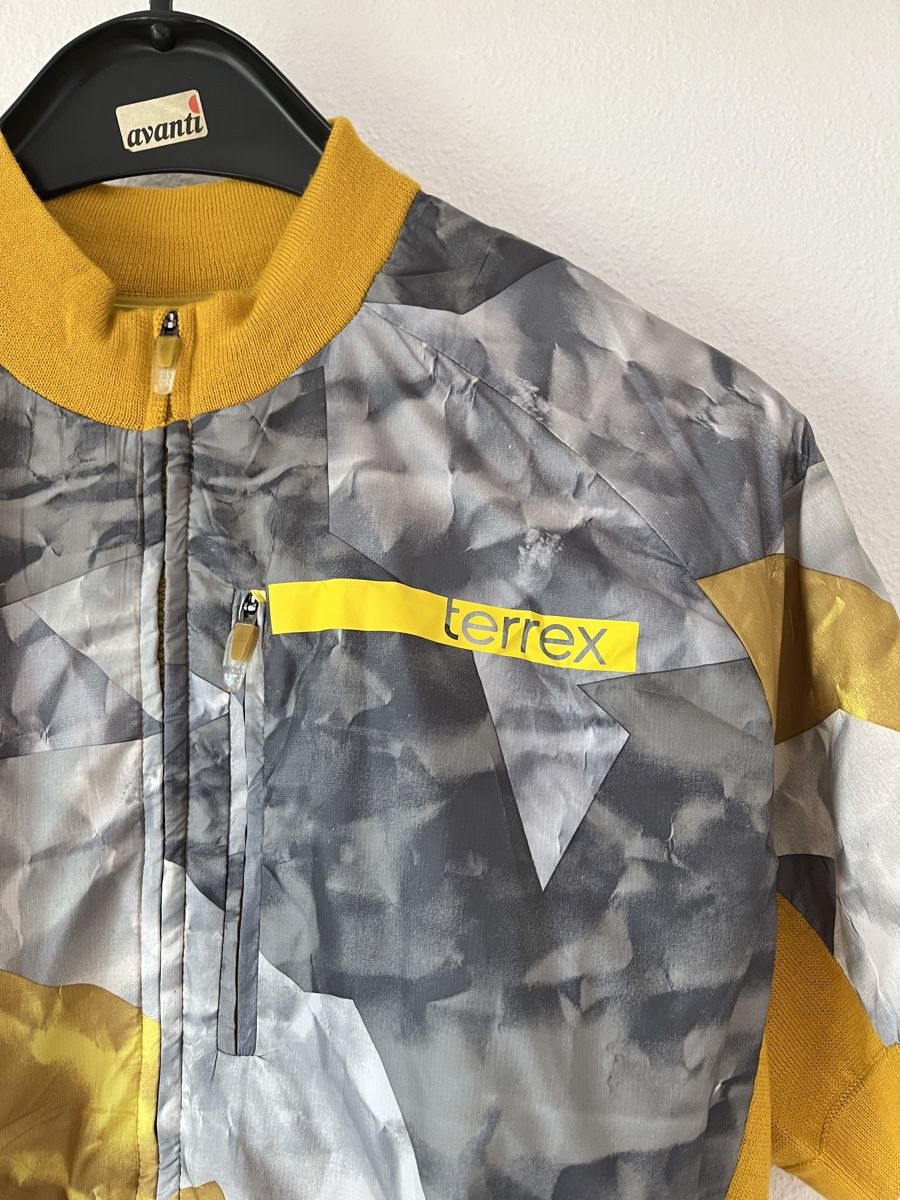 Adidas Giacche: adidas TerreX Primeknit Jacket – Nuovo (secondo la descrizione) da Bevaix venduto da Jeandasch 1