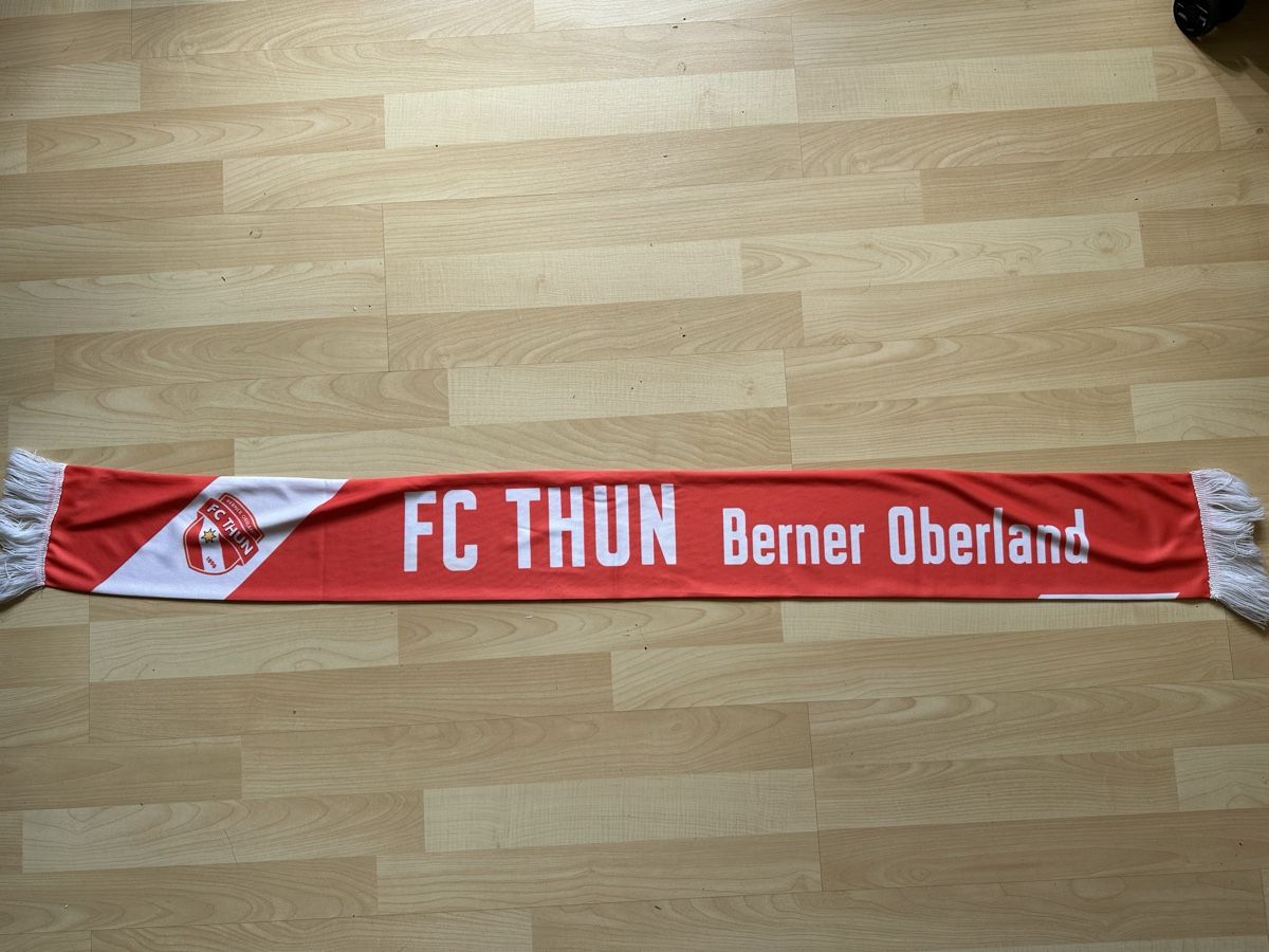 Maillots de corps & Pantalons: FC Thun Trikot, Schal und Kappe – D'occasion à Schattenhalb par Aggizu 3