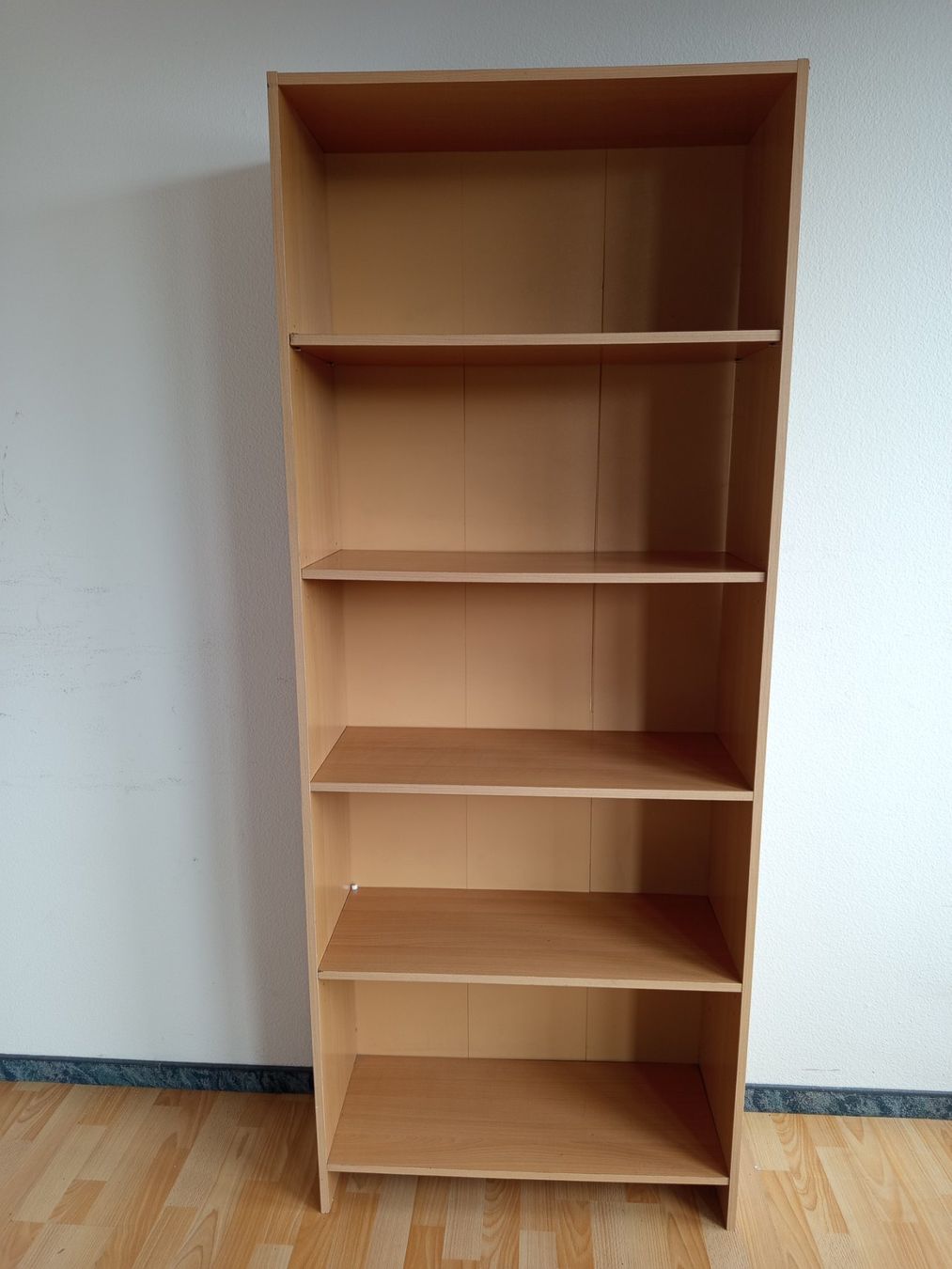 Scaffali: Bücherregal Holzoptik mit fünf Fächern – Usato da Brüttisellen venduto da VideoGang