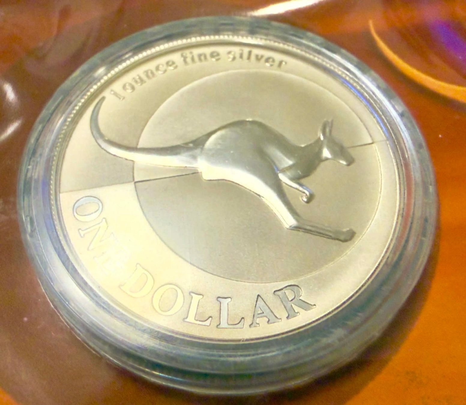 Tutti le monete: Australia 1 dollar 2004 Silver coin UNC – Nuovo e nell'imballaggio originale da Zürich venduto da Tasmiyah 1