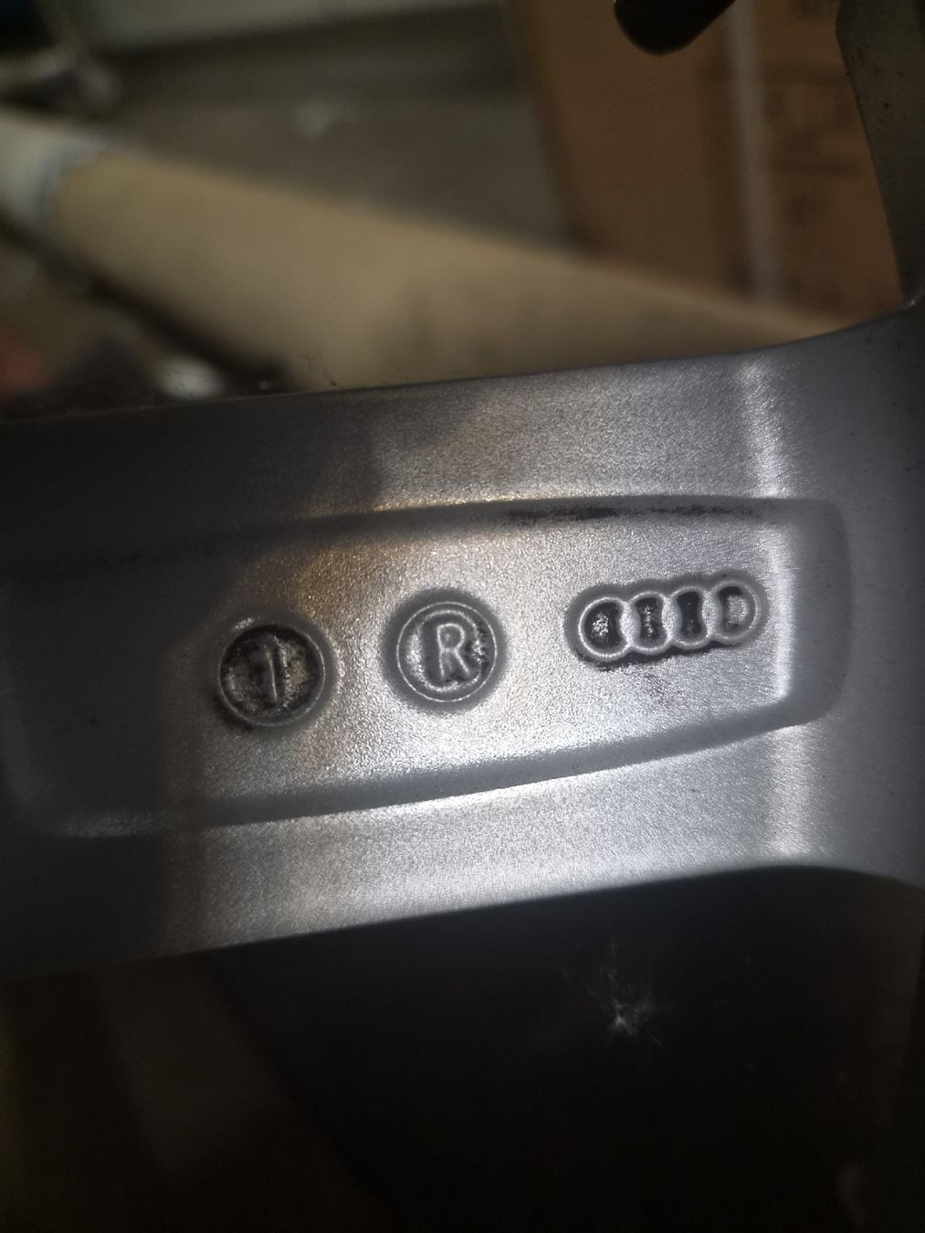 Audi Pneus & Roues: Audi Kompletträder 17 Zoll – D'occasion à Bützberg par PAG-PNEU 2