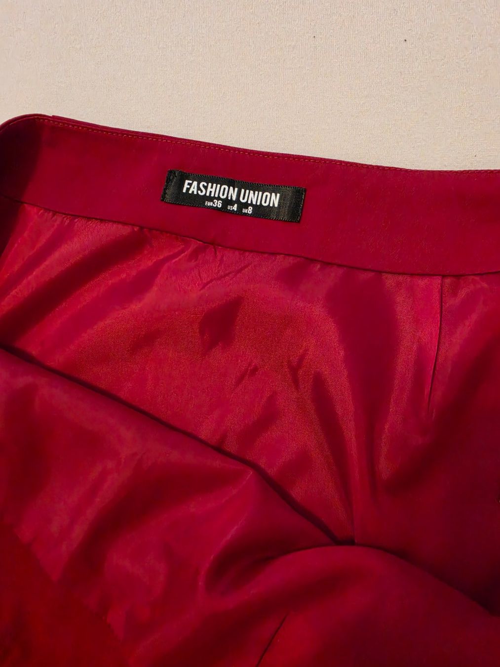 Gonne: Red Skirt EU 36 – Nuovo (secondo la descrizione) da Le Locle venduto da vri_c59x 3