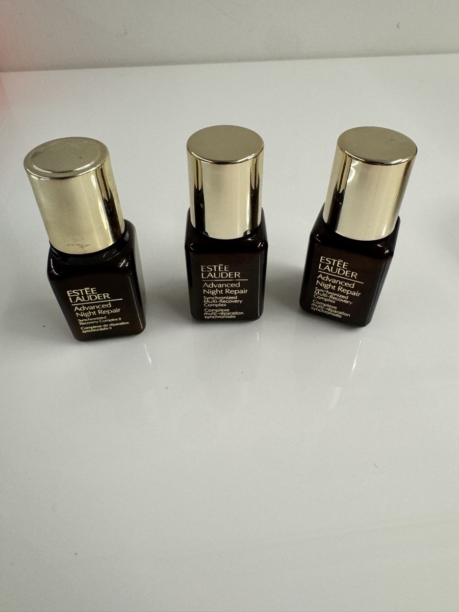 Estée Lauder Cura del viso: Estée Lauder set creme + ombretti 11 items – Nuovo (secondo la descrizione) da Porza venduto da kaj_d5q7 2