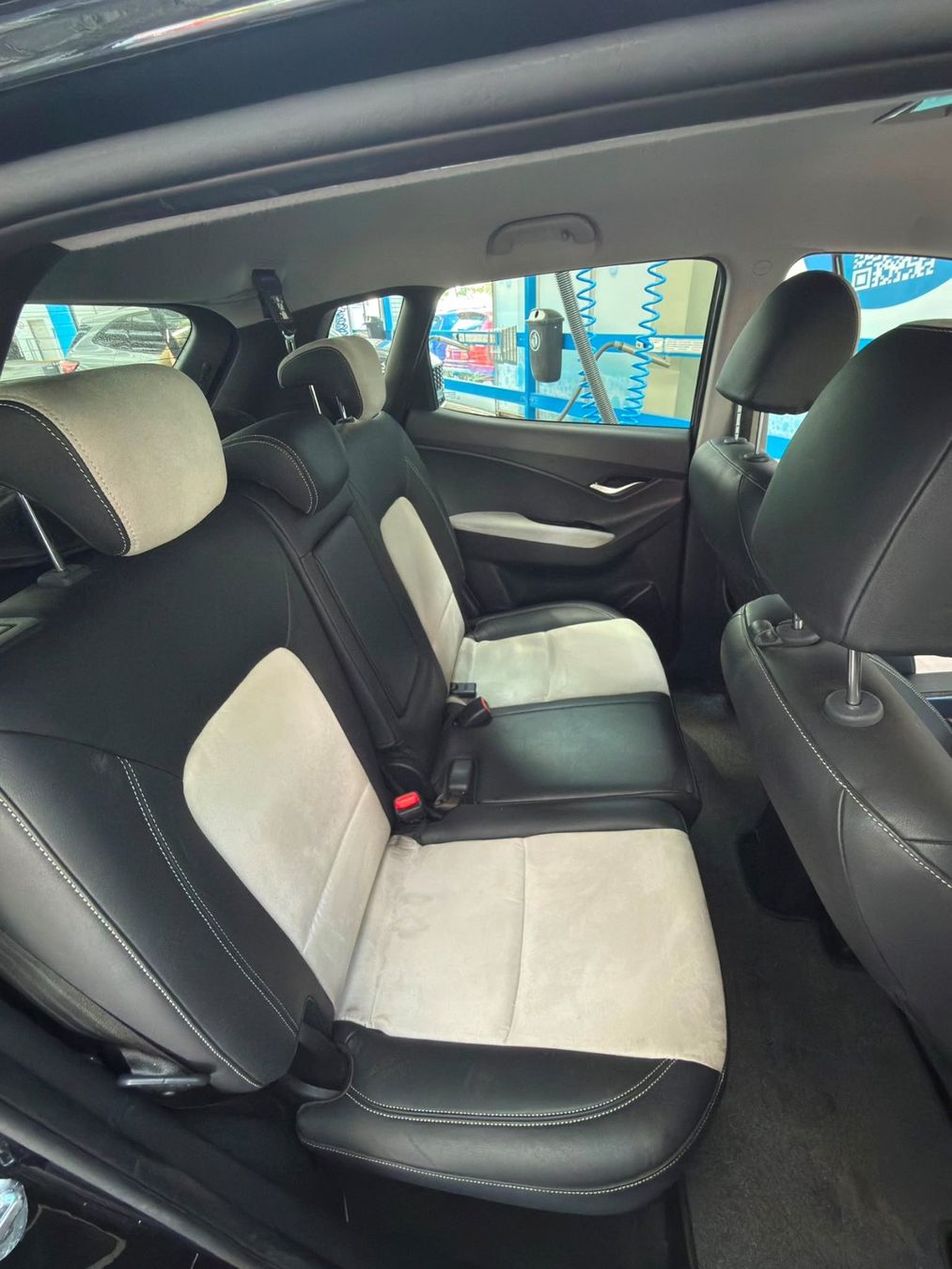 Hyundai Autos: HYUNDAI ix20 1.4 CRDi Diesel – D'occasion à Chur par spa_9mb5 7