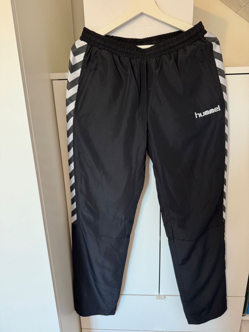 Hosen: Hose Hummel – Neu (gemäss Beschreibung) aus Arbon von flowerandfound