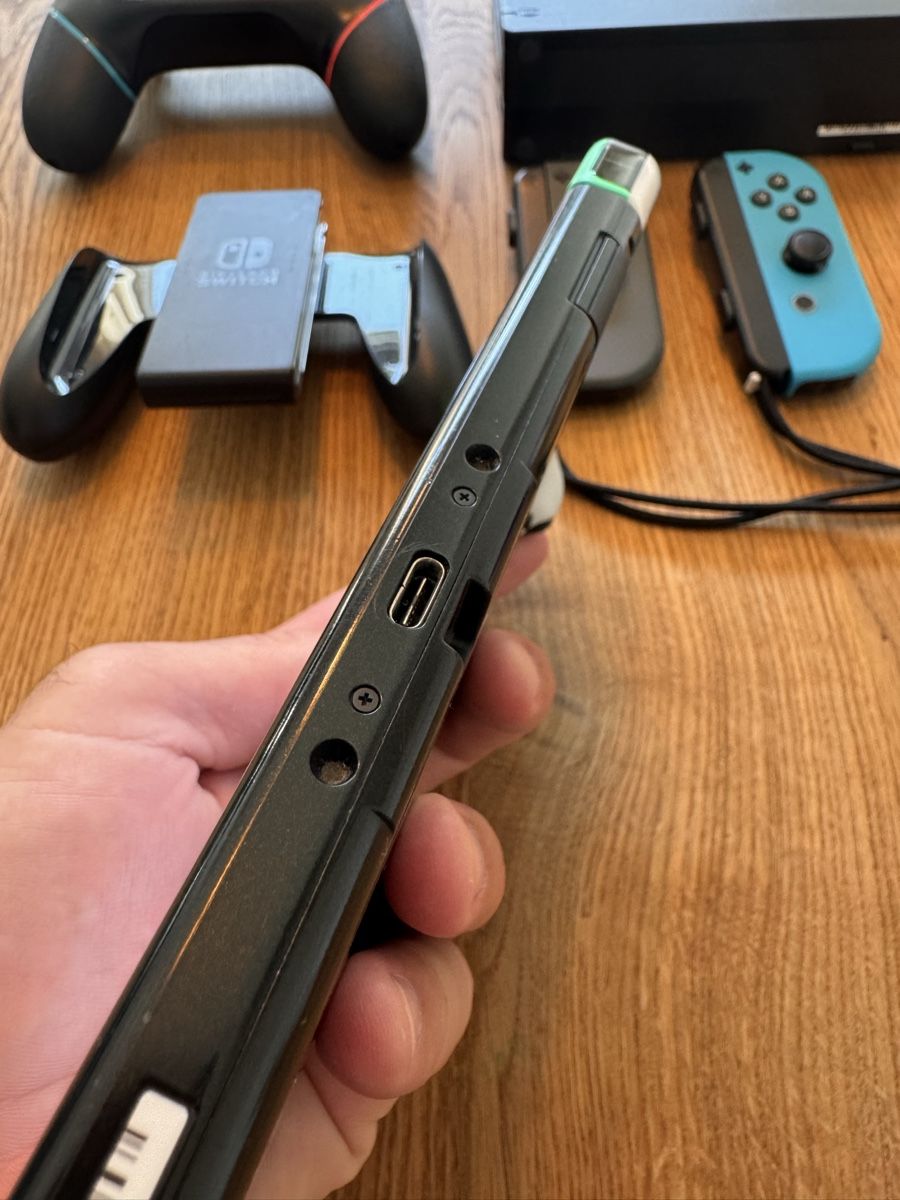 Nintendo Konsolen: Nintendo Switch 1 inkl. Zubehör – Gebraucht aus Neuenhof von mic_lj2z 5
