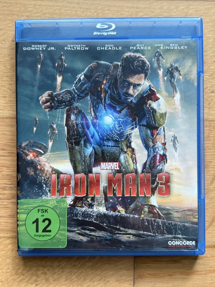 Tous les DVDs: Iron Man 3 - Blu-ray – D'occasion à Kölliken par nerdorado