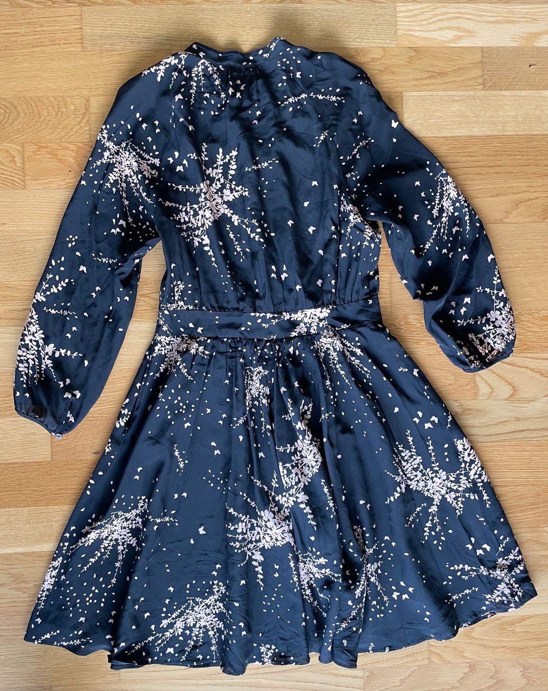 Max Mara Vestiti: Seidenkleid MAX&Co – Usato da Richterswil venduto da IrynaL 1