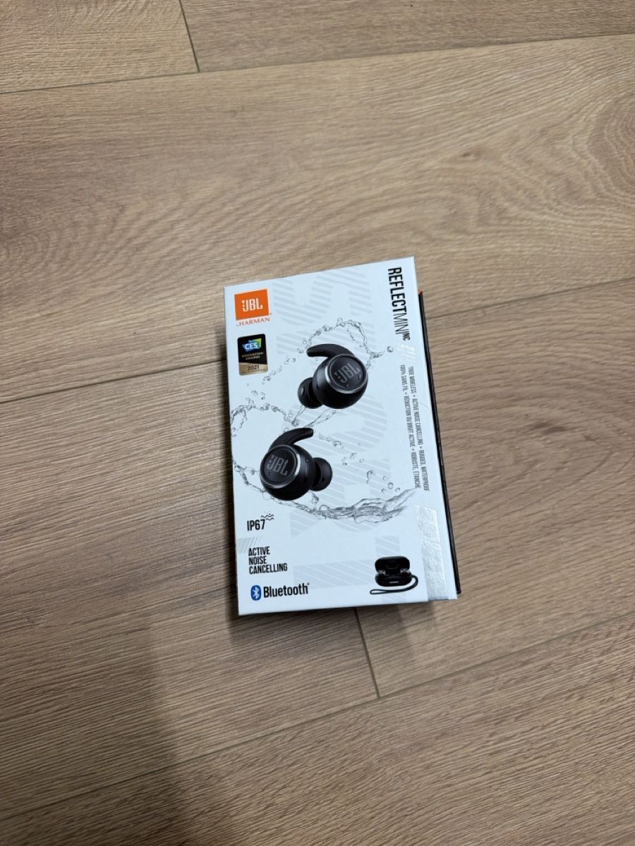 JBL Cuffie: Auricolari JBL Reflect Mini NC Bluetooth nero  – Usato da basel venduto da Swiss._.1978